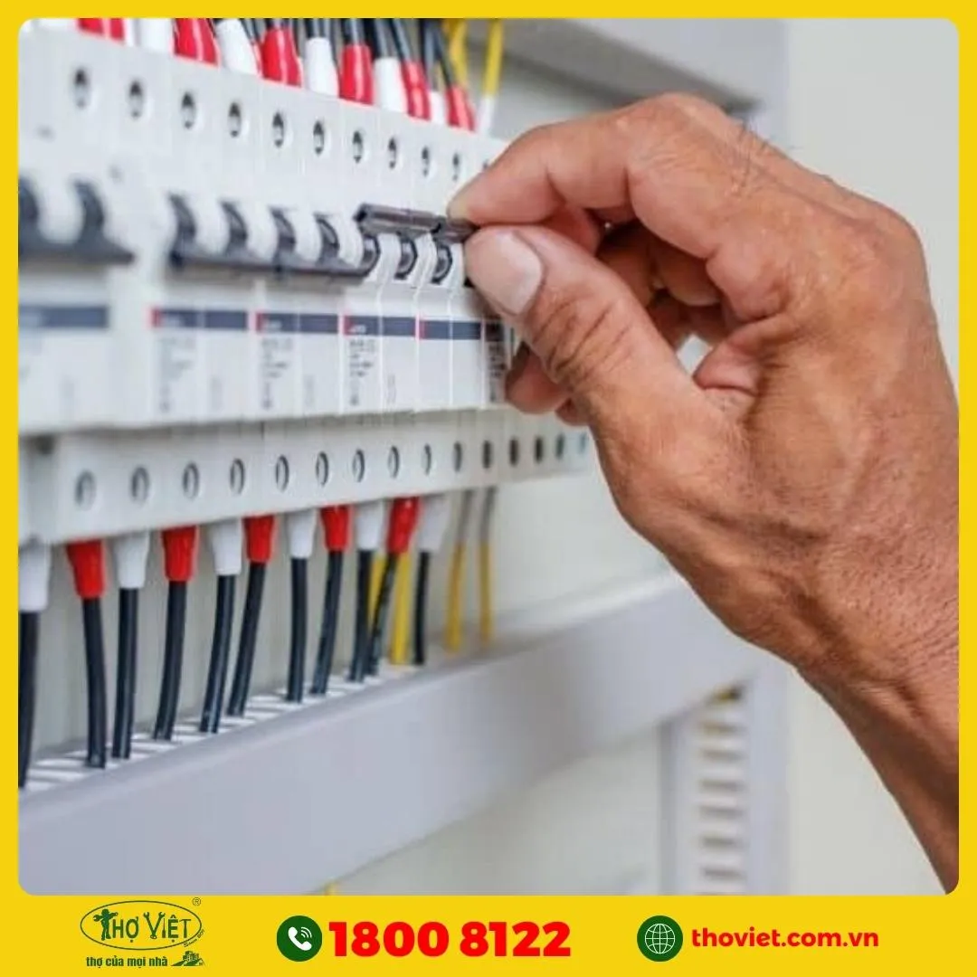 Tắt cầu dao tổng