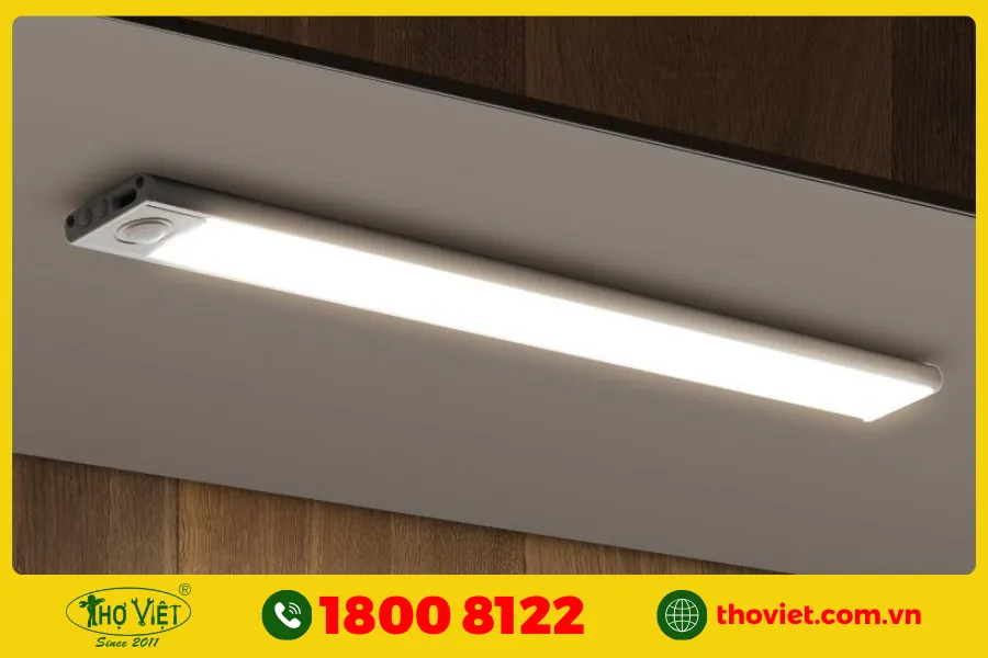 Đèn LED dạng gắn pin sạc