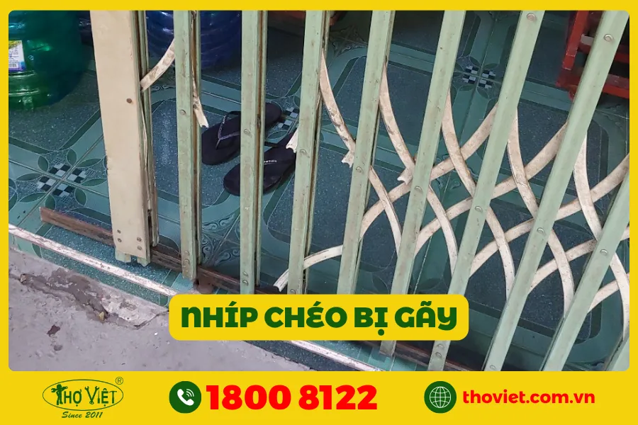 Sửa cửa kéo bị gãy nhíp chéo