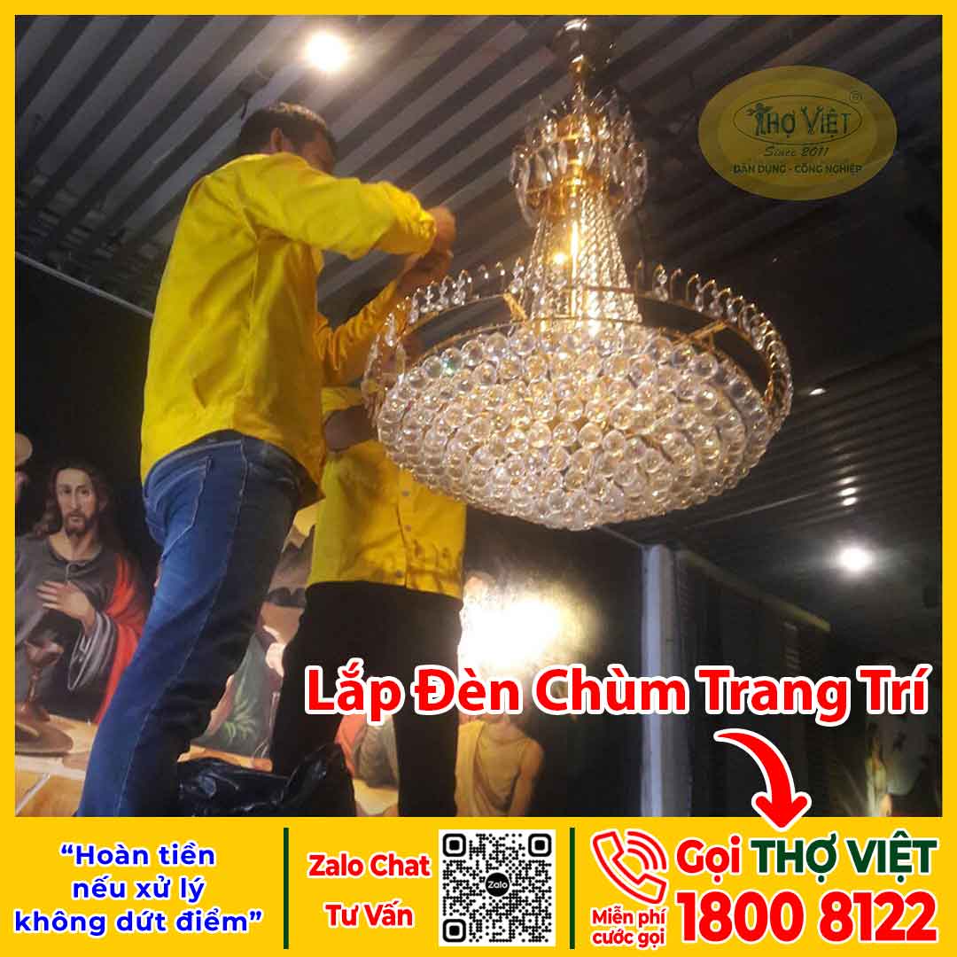 lắp đèn chùm trang trí