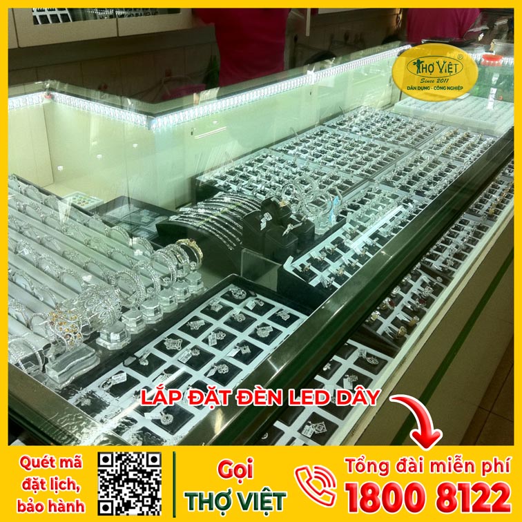 Đèn led dây trang trí tủ kính