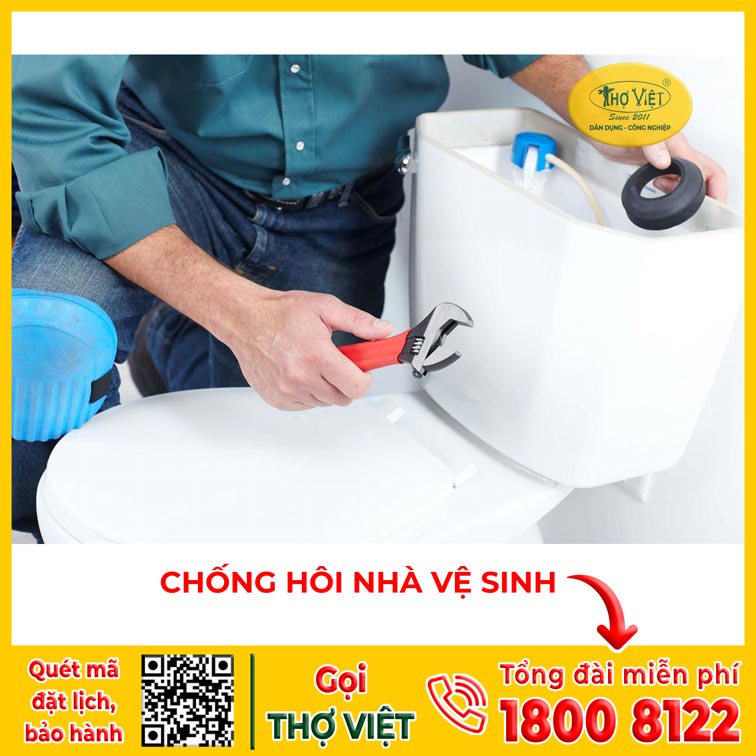 nhà vệ sinh mới xây có mùi hôi