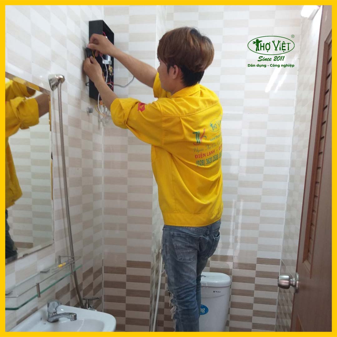 Lắp máy tắm nóng trực tiếp 