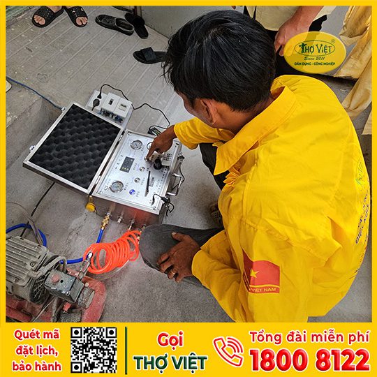 Sử dụng máy vệ sinh đường ống nước