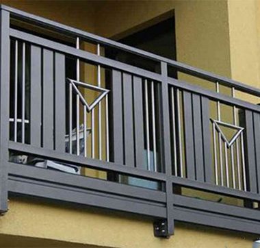 lan can sắt mẫu 10