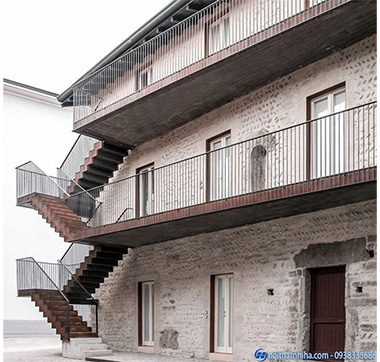 lan can sắt mẫu 13