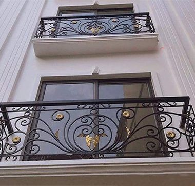 lan can sắt mẫu 15