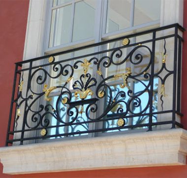 lan can sắt mẫu 28