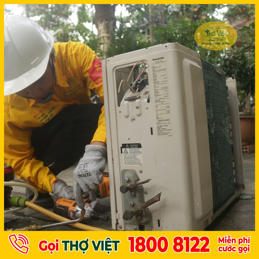 Khi nào cần thuê thợ tháo lắp máy lạnh quận 2