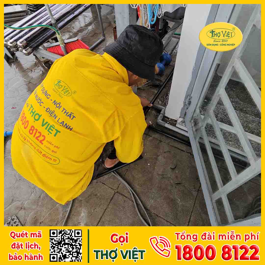 Bảng giá chi tiết dịch vụ vệ sinh máy nước nóng năng lượng mặt trời Bình Dương