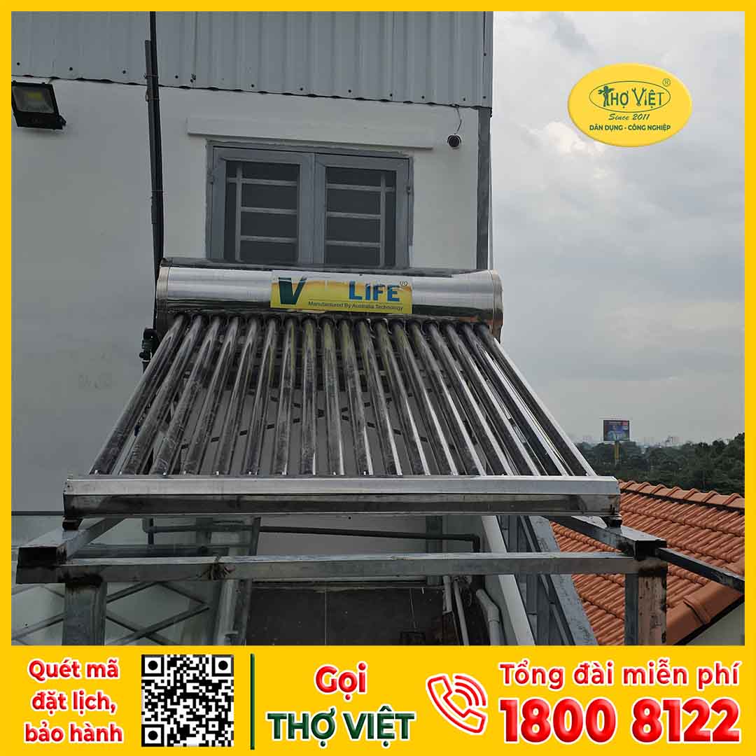 Quy trình bài bản vệ sinh máy nước nóng năng lượng mặt trời tại Thuận An