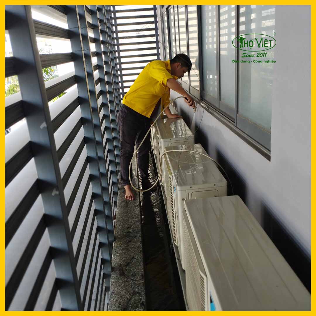 Vệ sinh dàn nóng máy lạnh 