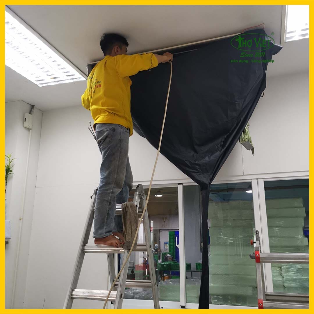 Vệ sinh máy lạnh âm trần