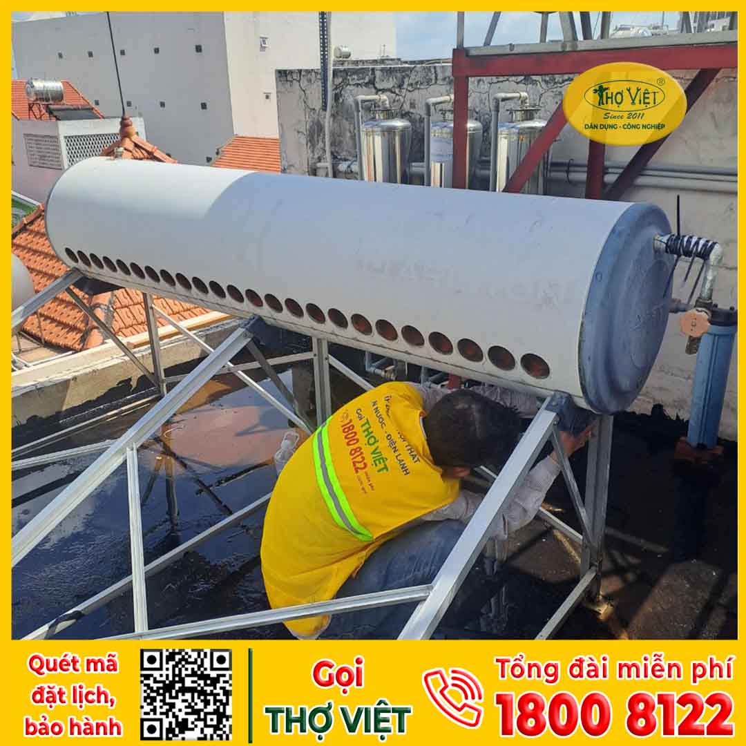 Cách vệ sinh máy nước nóng năng lượng mặt trời