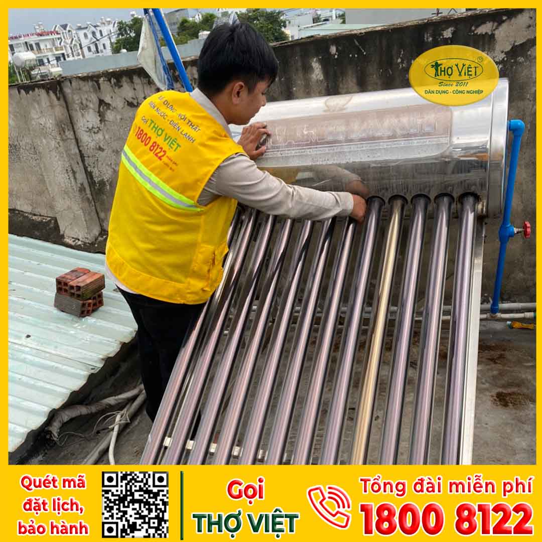 Cách vệ sinh máy nước nóng năng lượng mặt trời
