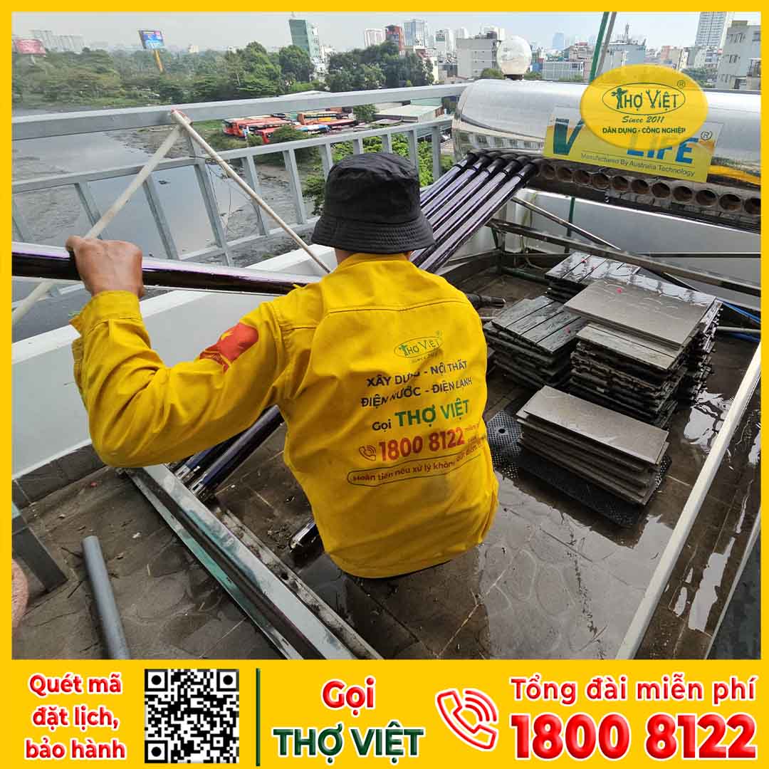 Dịch vụ vệ sinh máy năng lượng mặt trời quận 1