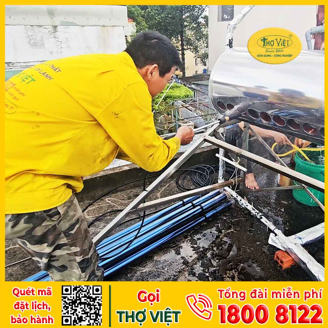 Cách vệ sinh máy nước nóng năng lượng mặt trời