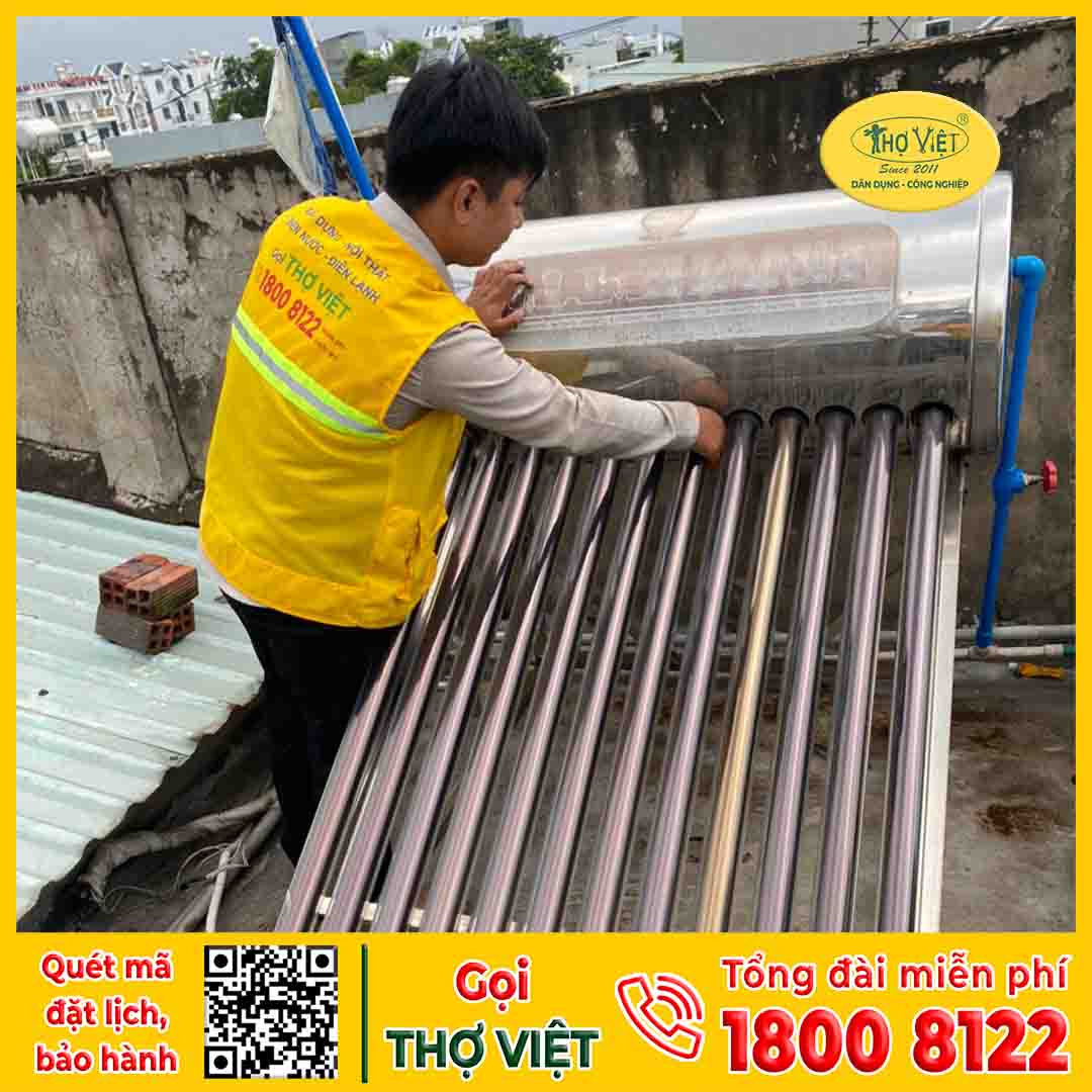 Thợ chuyên sửa máy nước nóng năng lượng mặt trời Quận 1 uy tín, chuyên nghiệp