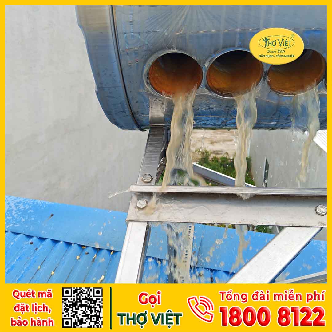 Thợ chuyên vệ sinh máy nước nóng năng lượng mặt trời tại Biên Hoà nhiệt tình, tận tâm