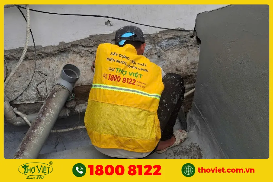 Các bước chống thấm trần nhà bằng Sika