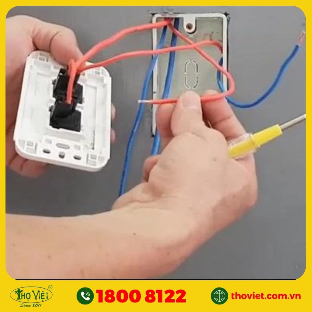 Chi phí đấu bảng điện 2 công tắc 3 ổ cắm tại Thợ Việt