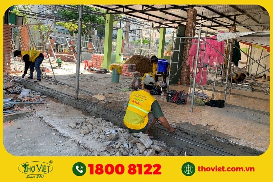 Thợ Việt cải tạo nhà 2 tầng cũ