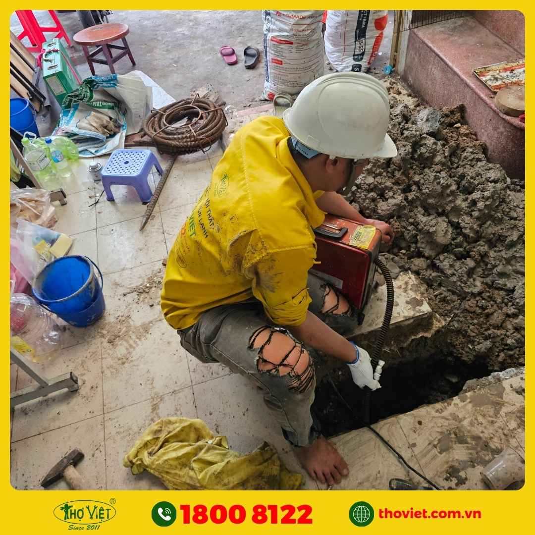 Thợ Việt thi công thông cống nghẹt quận 5