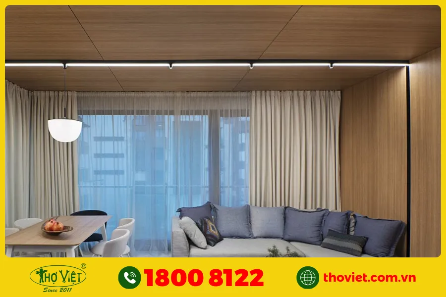 Mẫu trần thạch cao sơn giả gỗ đẹp 5