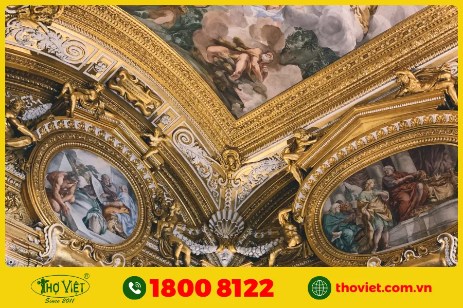 Top 10 mẫu trần thạch cao nhũ vàng đẹp nhất hiện nay