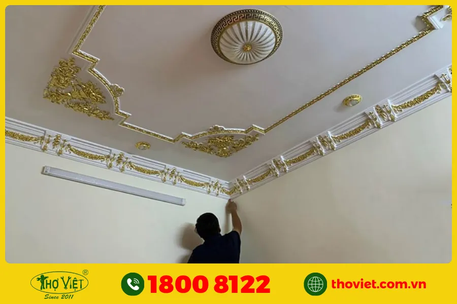Có nên thi công trần thạch cao sơn nhũ vàng không?