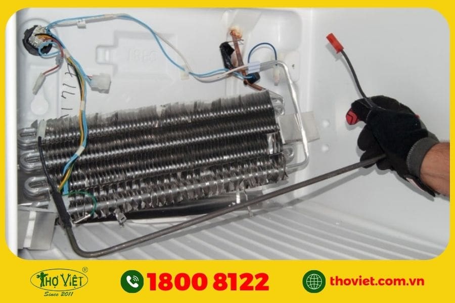 Bộ phận xả đá bị hư