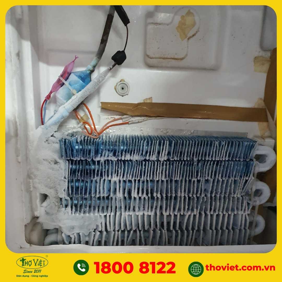 Ống dẫn giữa bộ làm lạnh đến tủ lạnh bị nghẹt