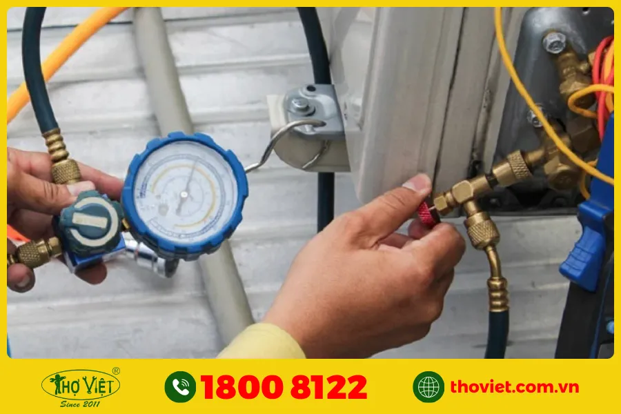 Ống dẫn gas tủ lạnh bị rò rỉ gas & hết gas