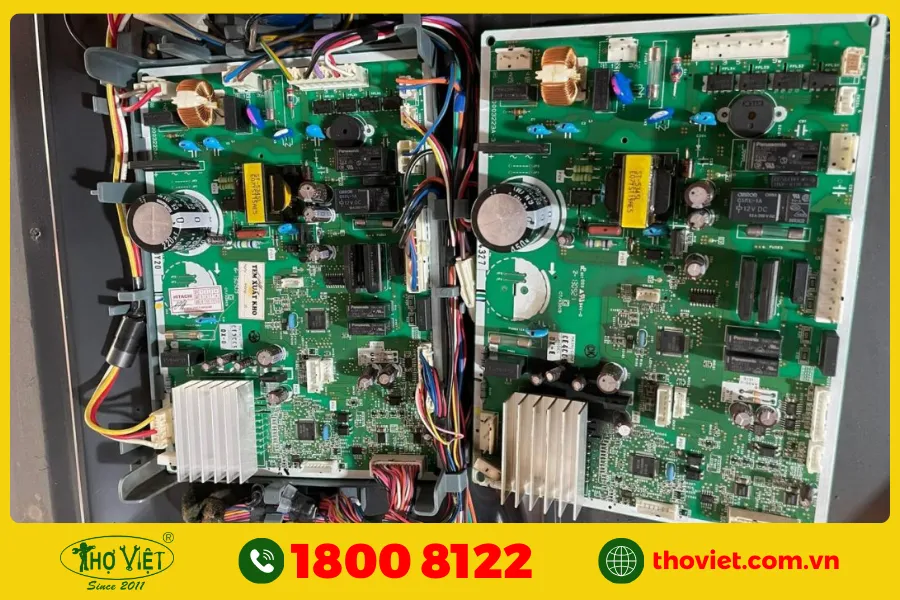 Do bo mạch tủ lạnh Hitachi bị hỏng