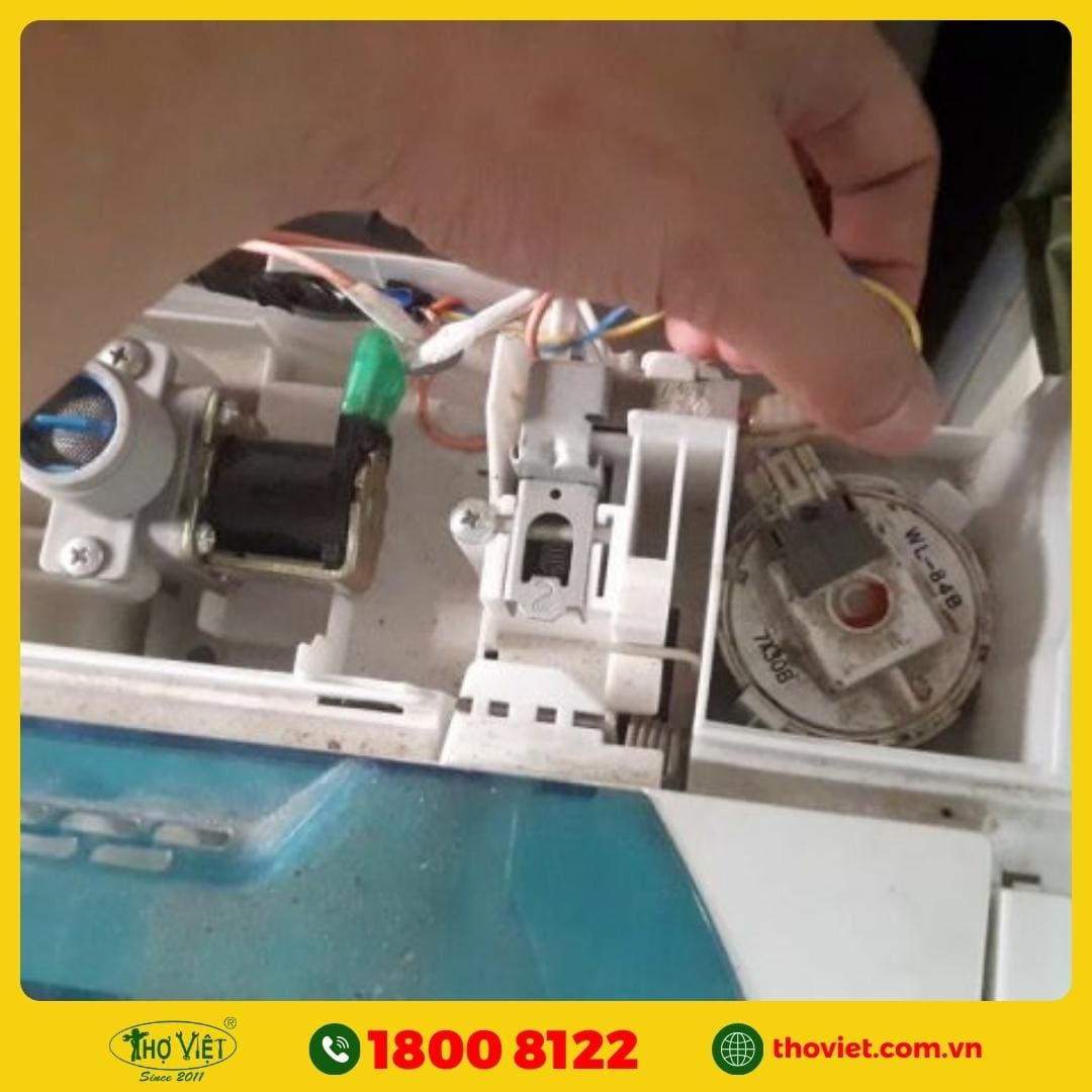 Dây điện bị hỏng 