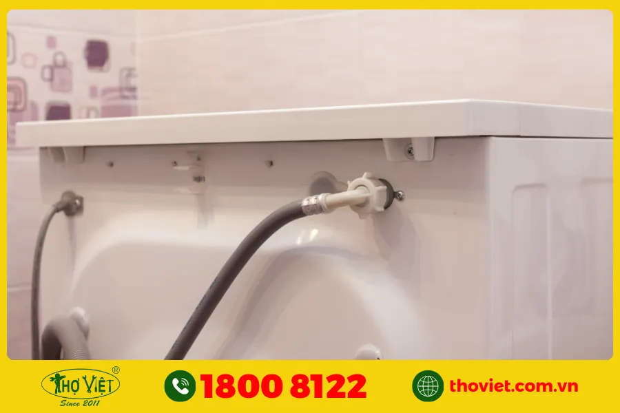 Do van cấp nước của máy giặt bị hỏng