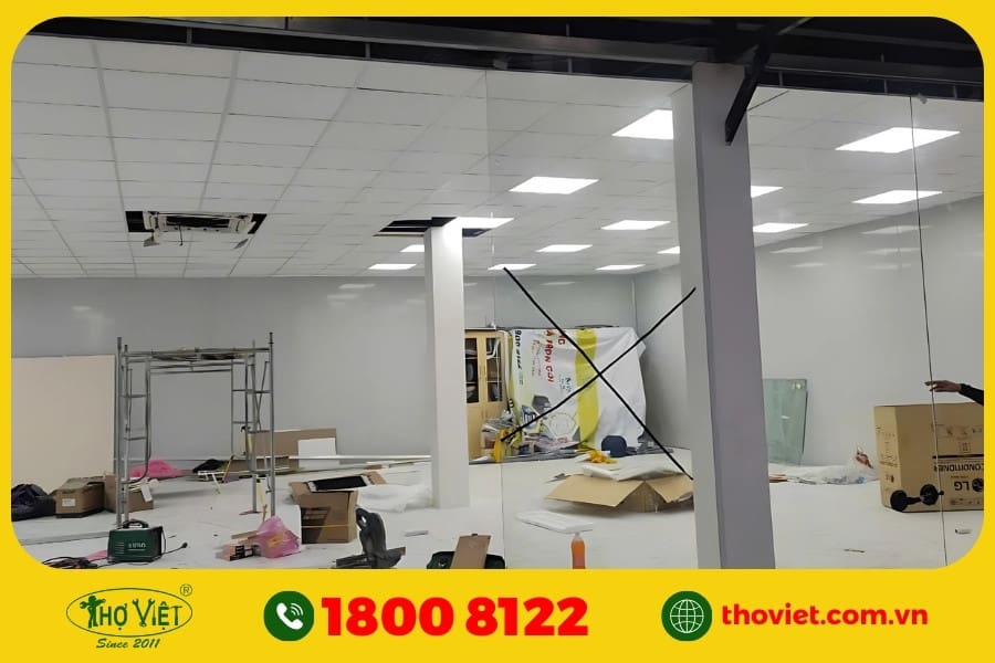 Thợ Việt thi công nội thất văn phòng