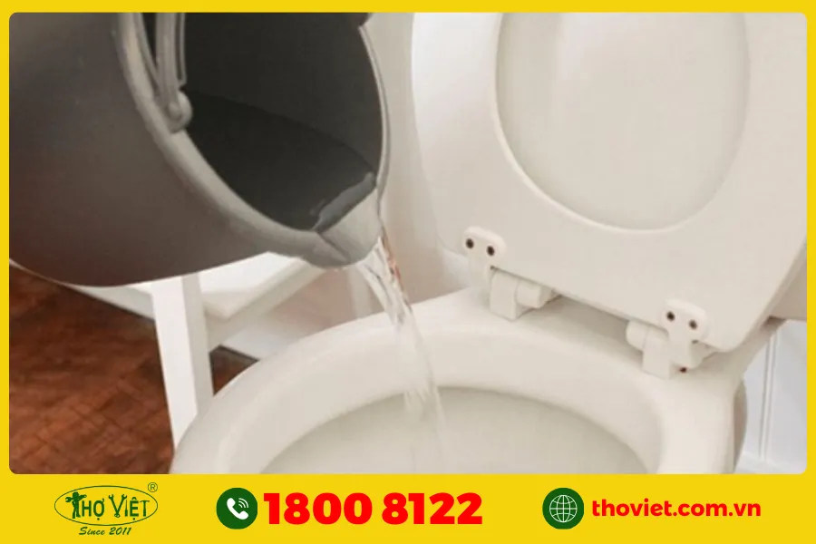 Thông cống bằng cách đổ nước sôi hiệu quả, đơn giản tại nhà