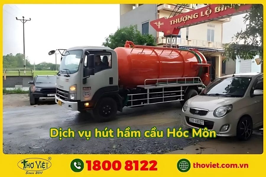 Thợ Việt hút hầm cầu tại Hóc Môn