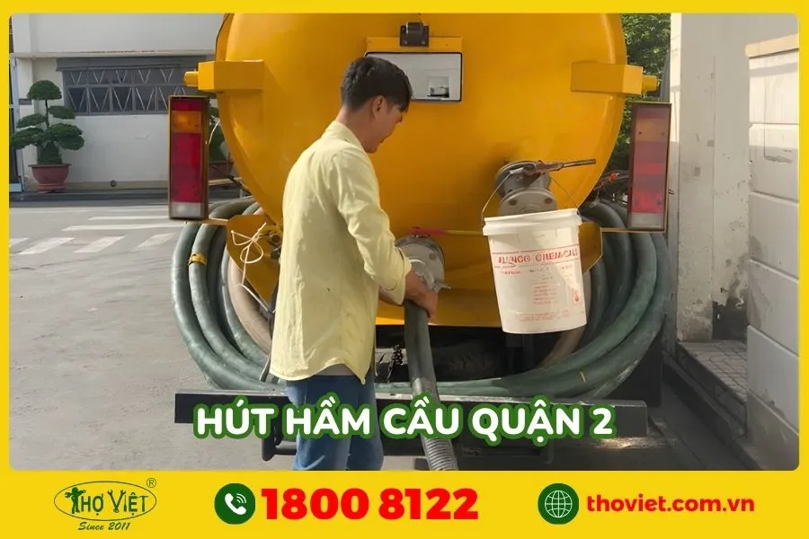 Thợ hút hầm cầu Quận 2
