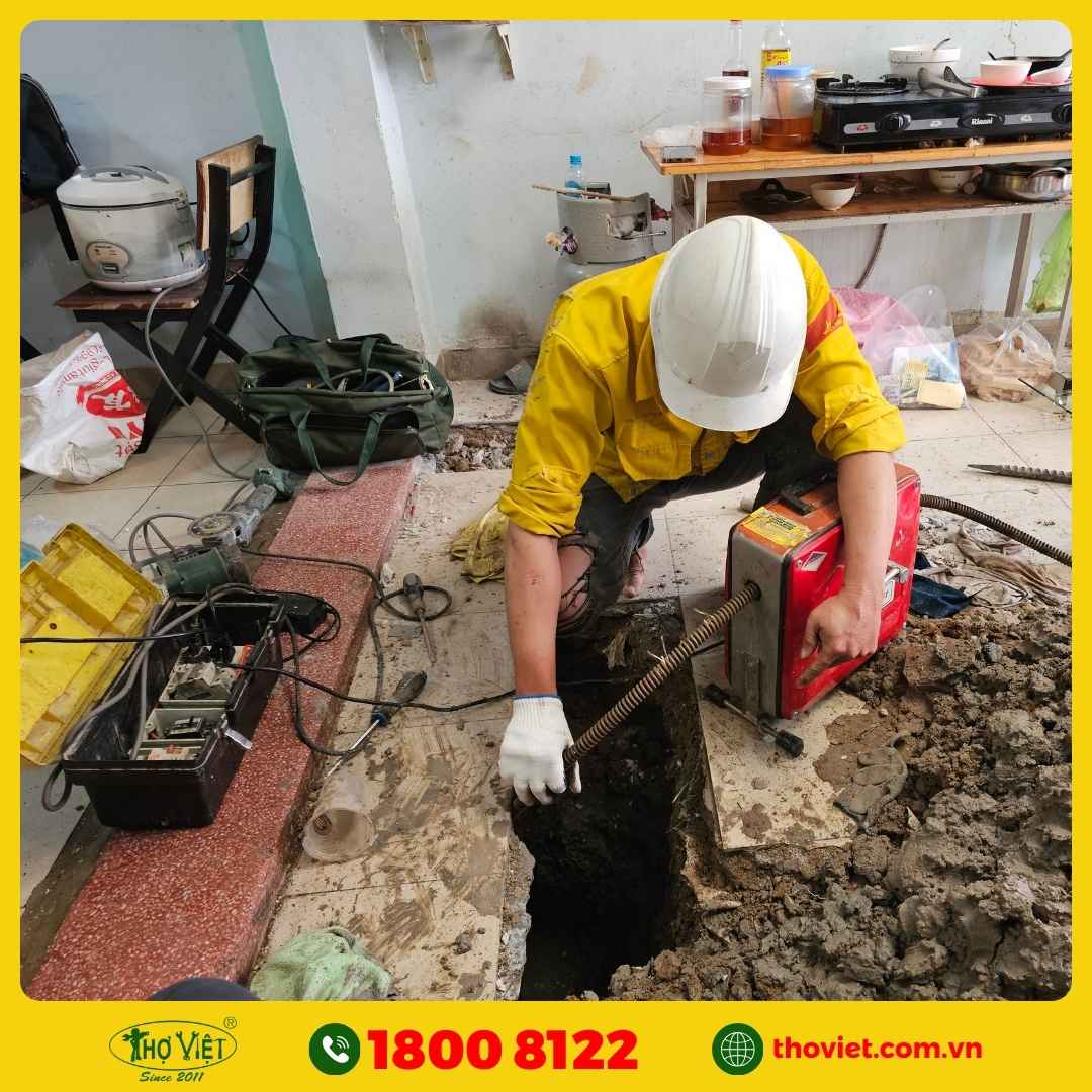 Thông tắc cống ngầm bằng máy xoắn