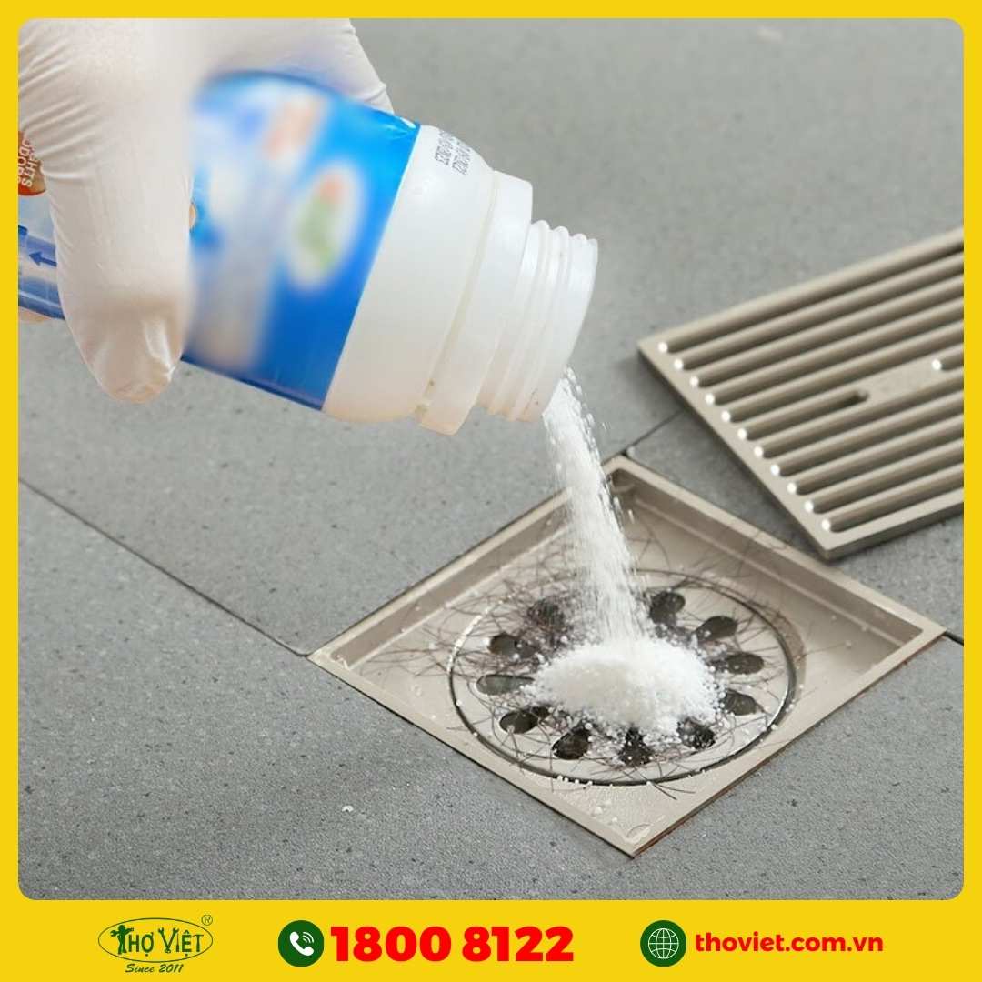 Thông tắc cống thoát sàn bằng bột thông cống