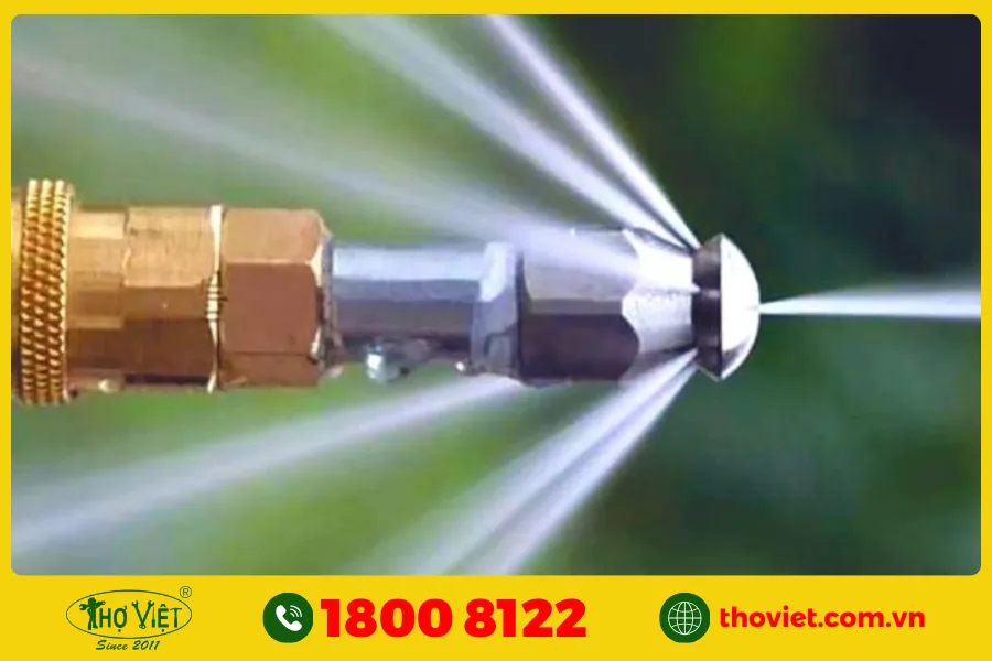 Tránh sử dụng áp suất nước quá mạnh