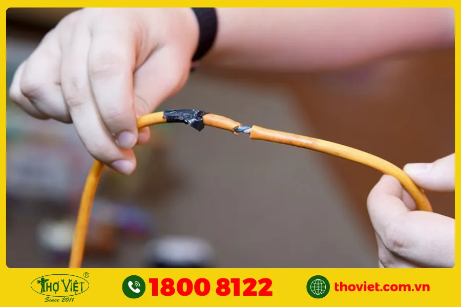 Đầu dây của cảm biến bị hỏng hoặc bị đứt