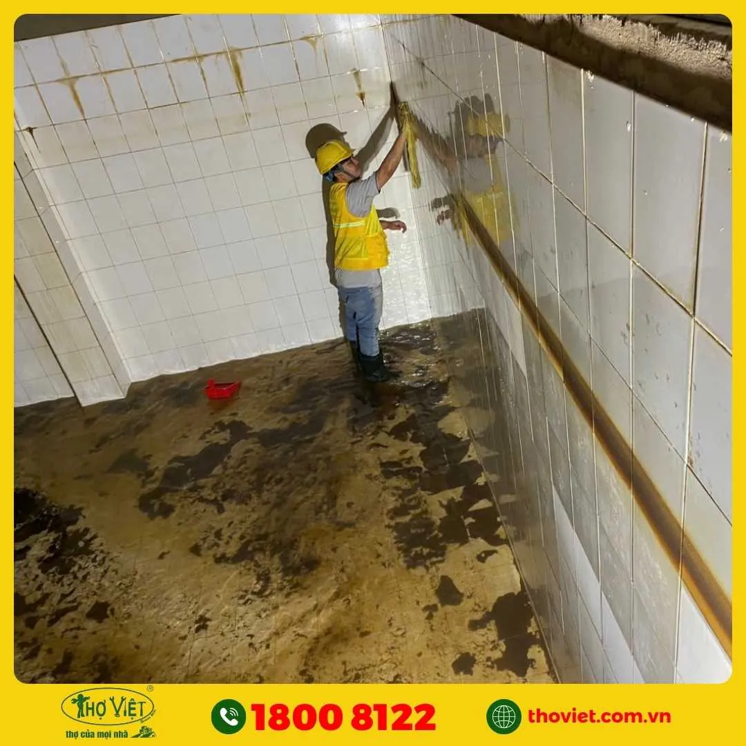 Quy trình vệ sinh bồn nước tại Thợ Việt 