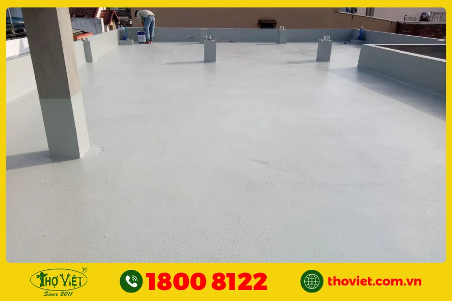 Những lưu ý khi thi công chống thấm chân tường sân thượng