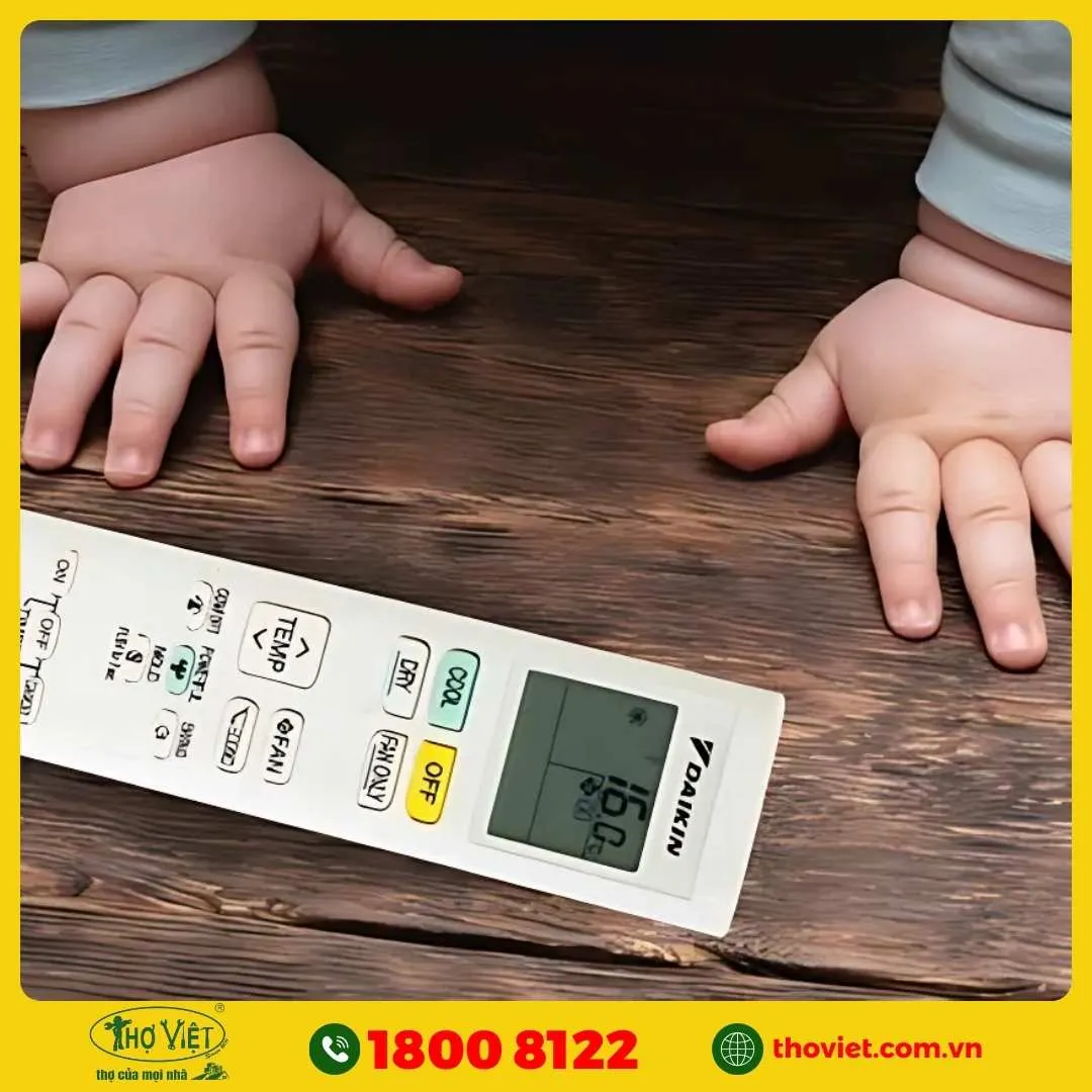 Máy lạnh Daikin khóa trẻ em