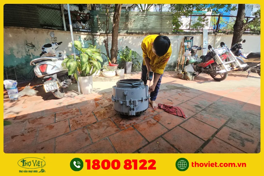 Giá vệ sinh máy giặt