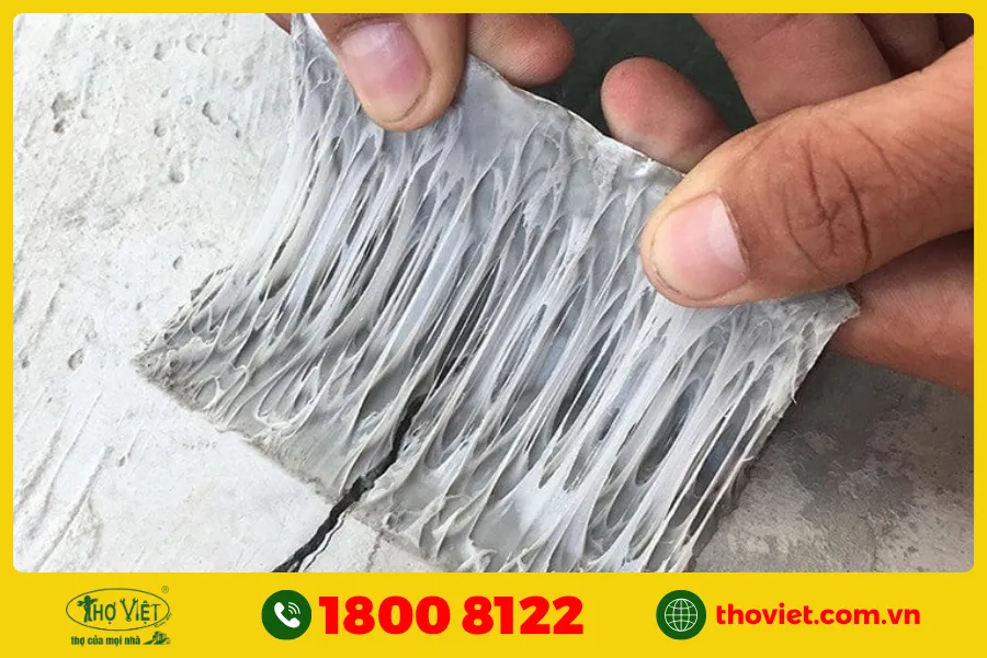 Hướng dẫn dùng băng keo chống thấm trần nhà