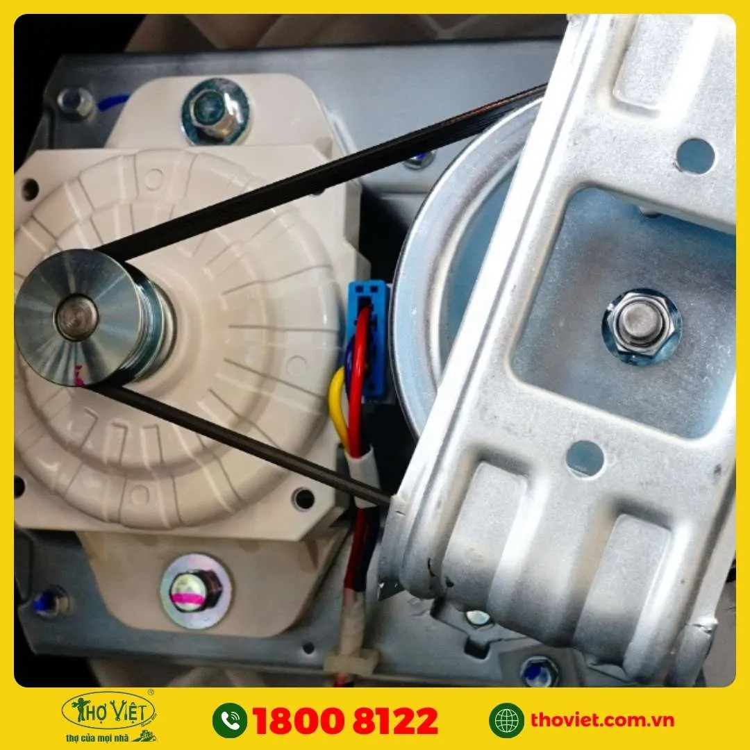 Hỏng động cơ hoặc dây curoa